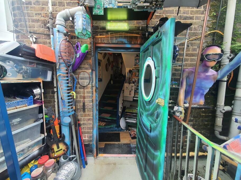 Cyber-Art Studio In Camden Londýn Exteriér fotografie
